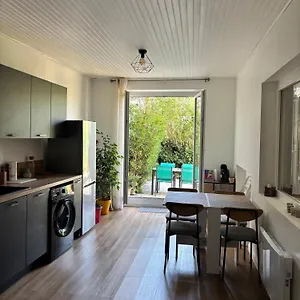  Hébergement de vacances Maison De Village Avec Exterieur -luberon -